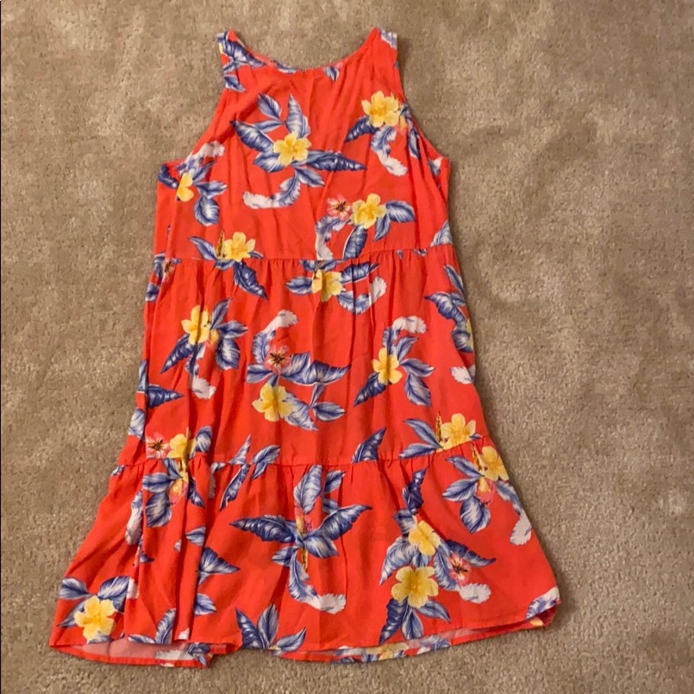 shoulder-less mid dress